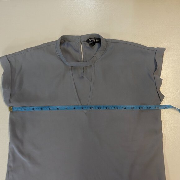 Express Size Small Gray Tunic - Picture 10 of 14